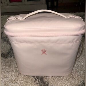 Like New! Hydro Flask Light Pink Travel Lunch bag - check it out!
